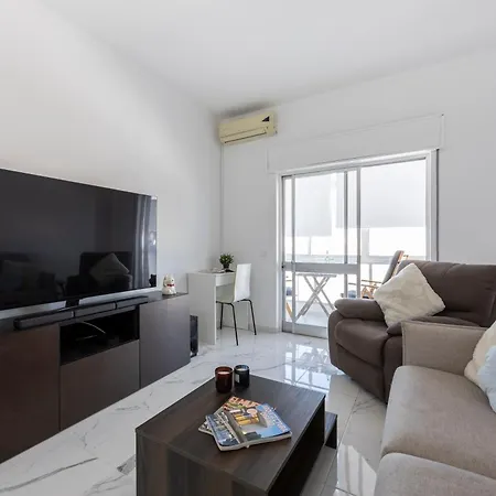 Nordic Breeze Apartment